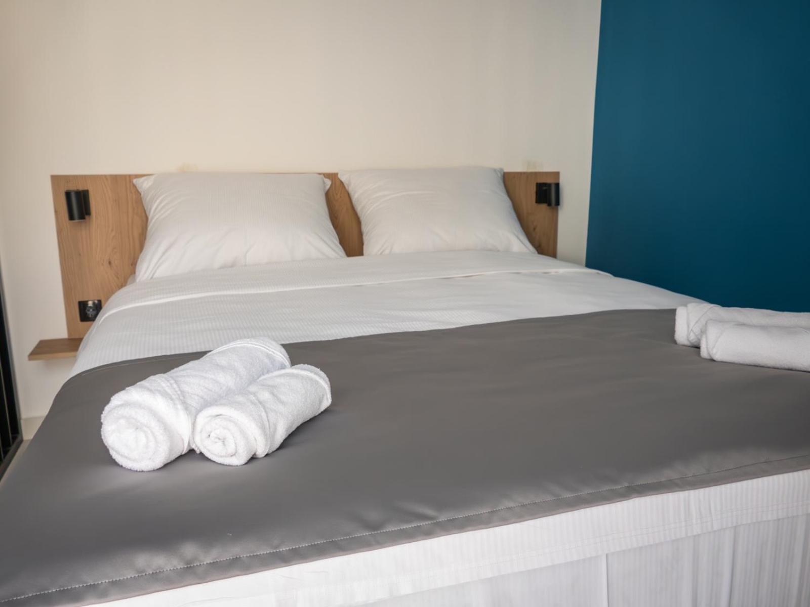 Sunny Corner Apartments Visoko Bagian luar foto