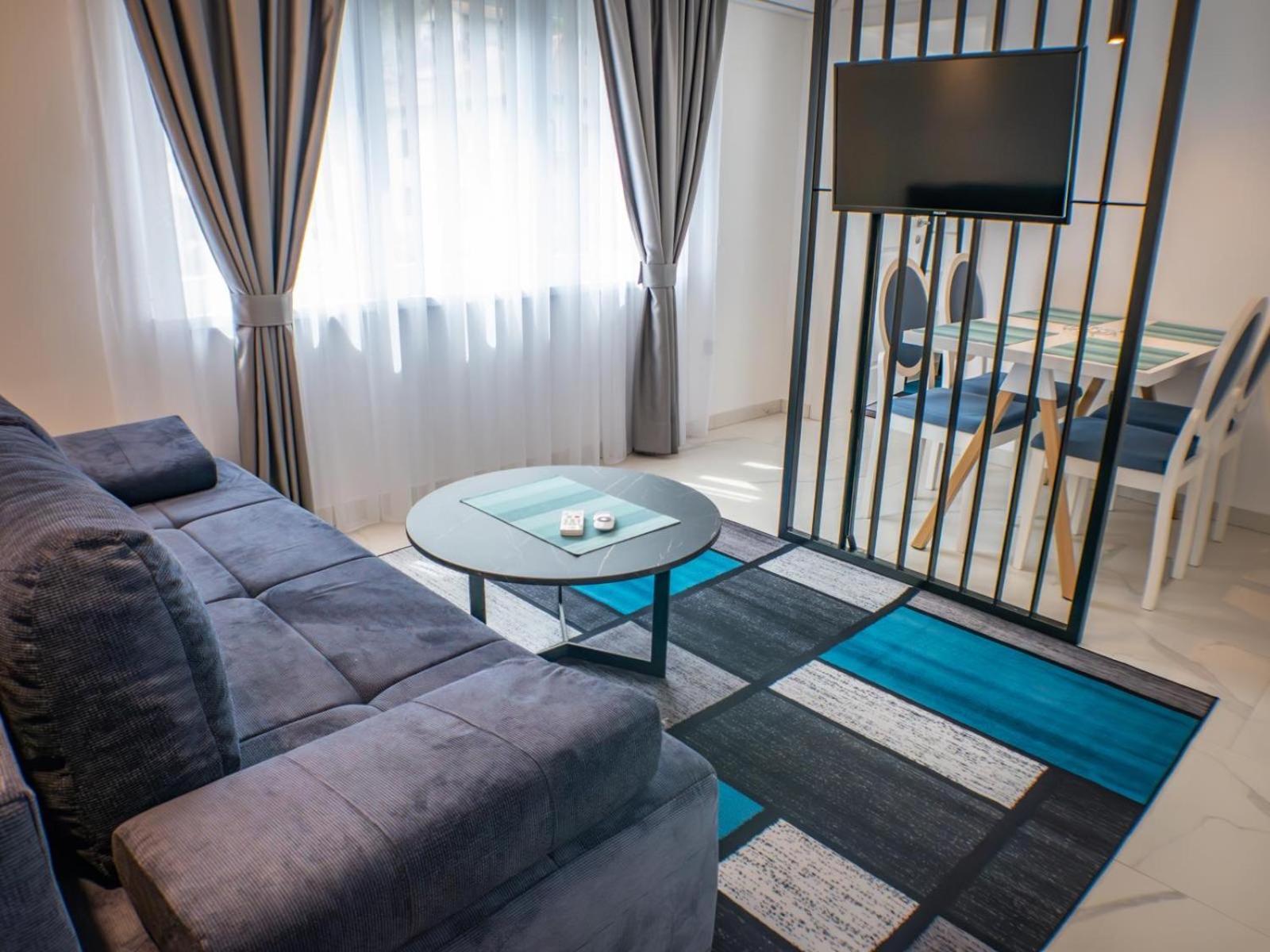 Sunny Corner Apartments Visoko Bagian luar foto