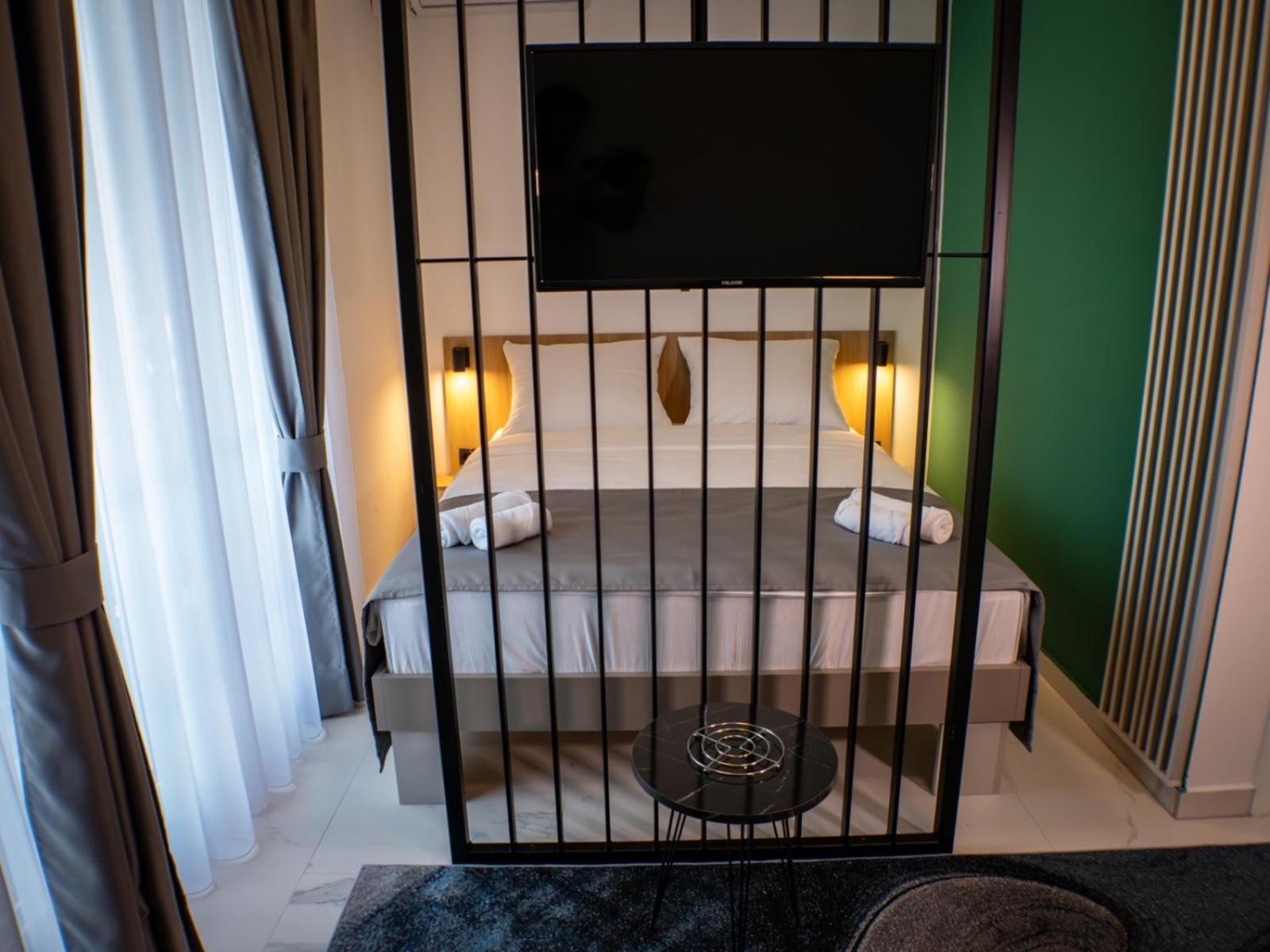 Sunny Corner Apartments Visoko Bagian luar foto